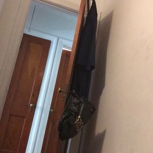 Meet your Posher, Dominique